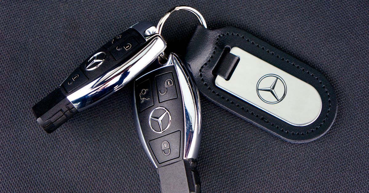 Toyota car key fob — Hunter Locksmithv