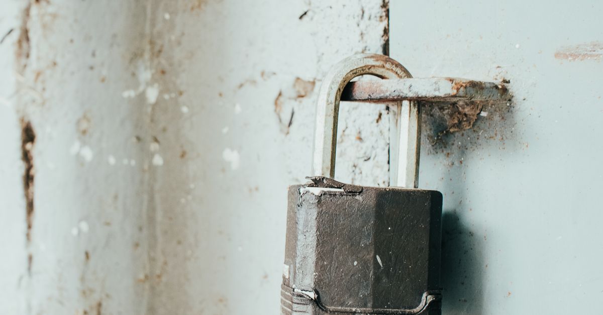 Why Door Knob Lock Failures Happen Faster in the Las Vegas Climate — Hunter Locksmithv